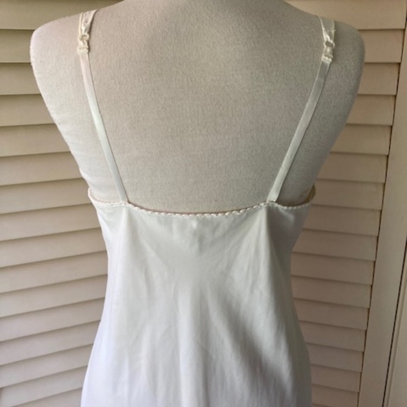 Vanity Fair Floor Length Nightgown~~Slip - Picture 9 of 12